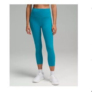 Lululemon wunder-train high rise crop